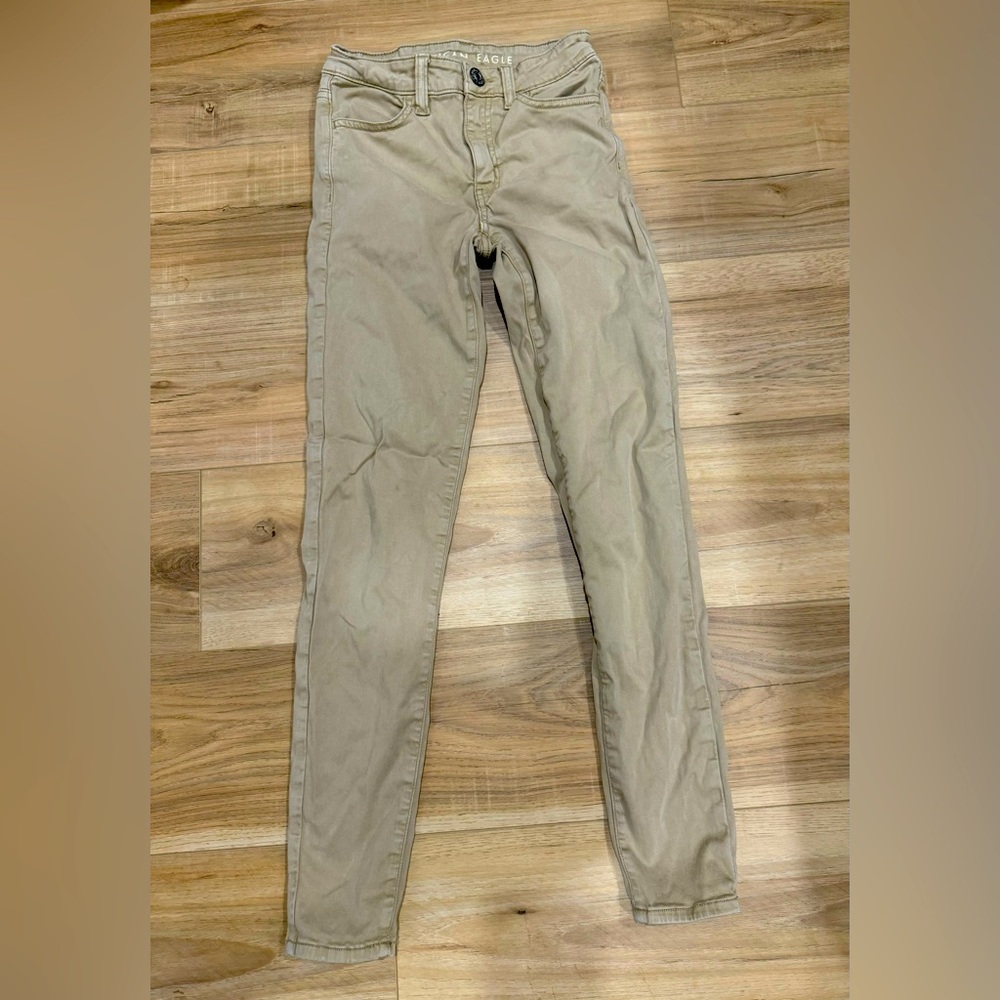 American Eagle high waisted khaki jegging, Size 00 regular